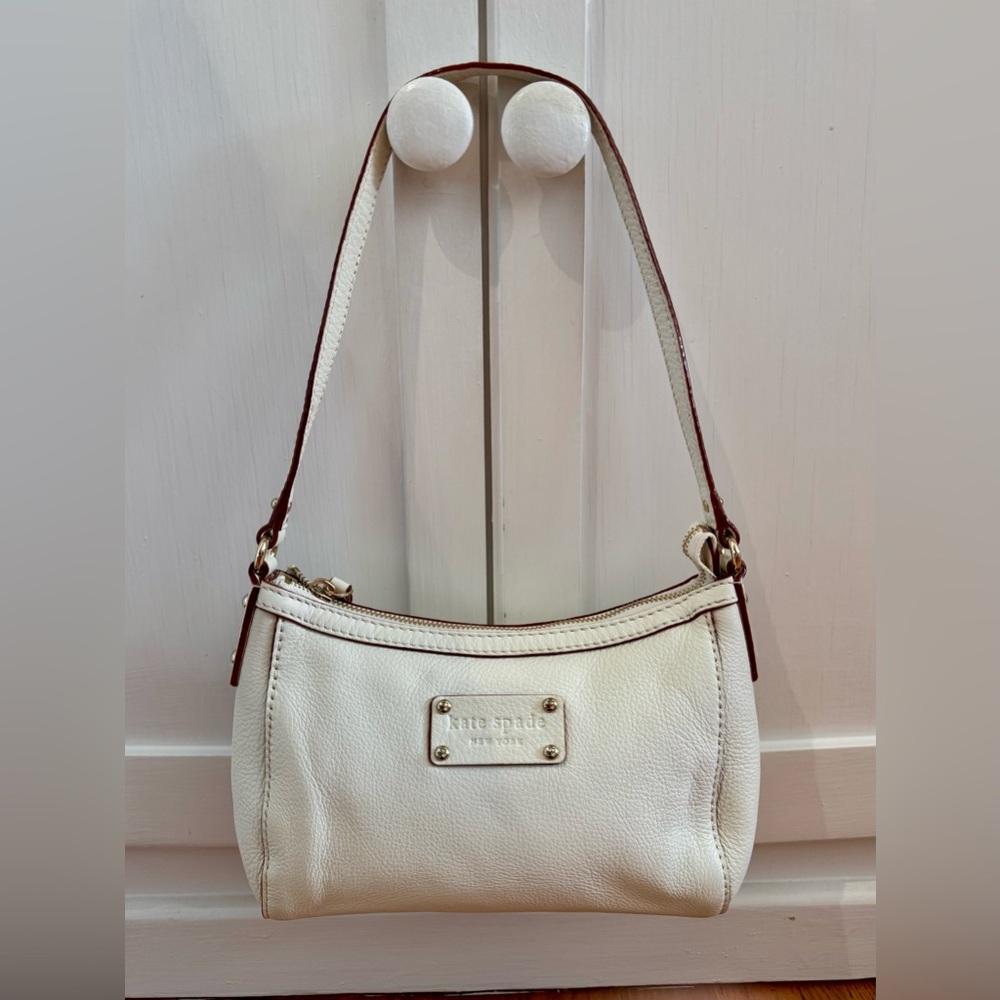 Kate Spade Shoulder Bag in Cream White Leather - Vintage Y2K Style - Neutral